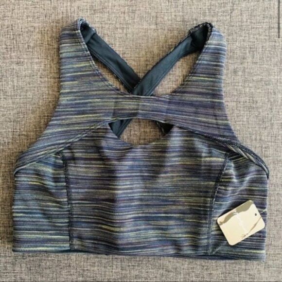 Free People NWT Strut Green Striped Sports Bra Cut Out Keyhole Gym - Picture 3 of 11